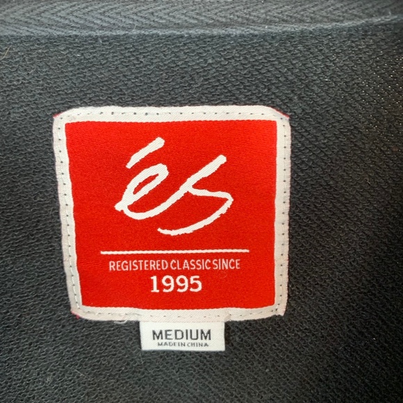 ES Skateboarding Sweater - Picture 2 of 3